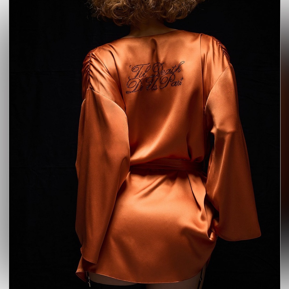 Victoria’s Secret x The Bride! Limited Edition Satin Kimono Robe Size M/L